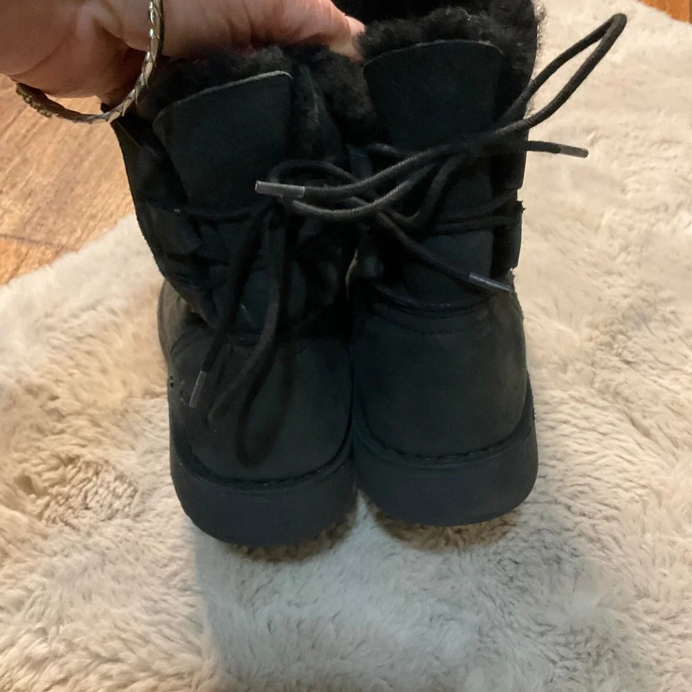 UGG‎ Booties Size 7 Black Naiyah Suede Tie Back Sterling Womens